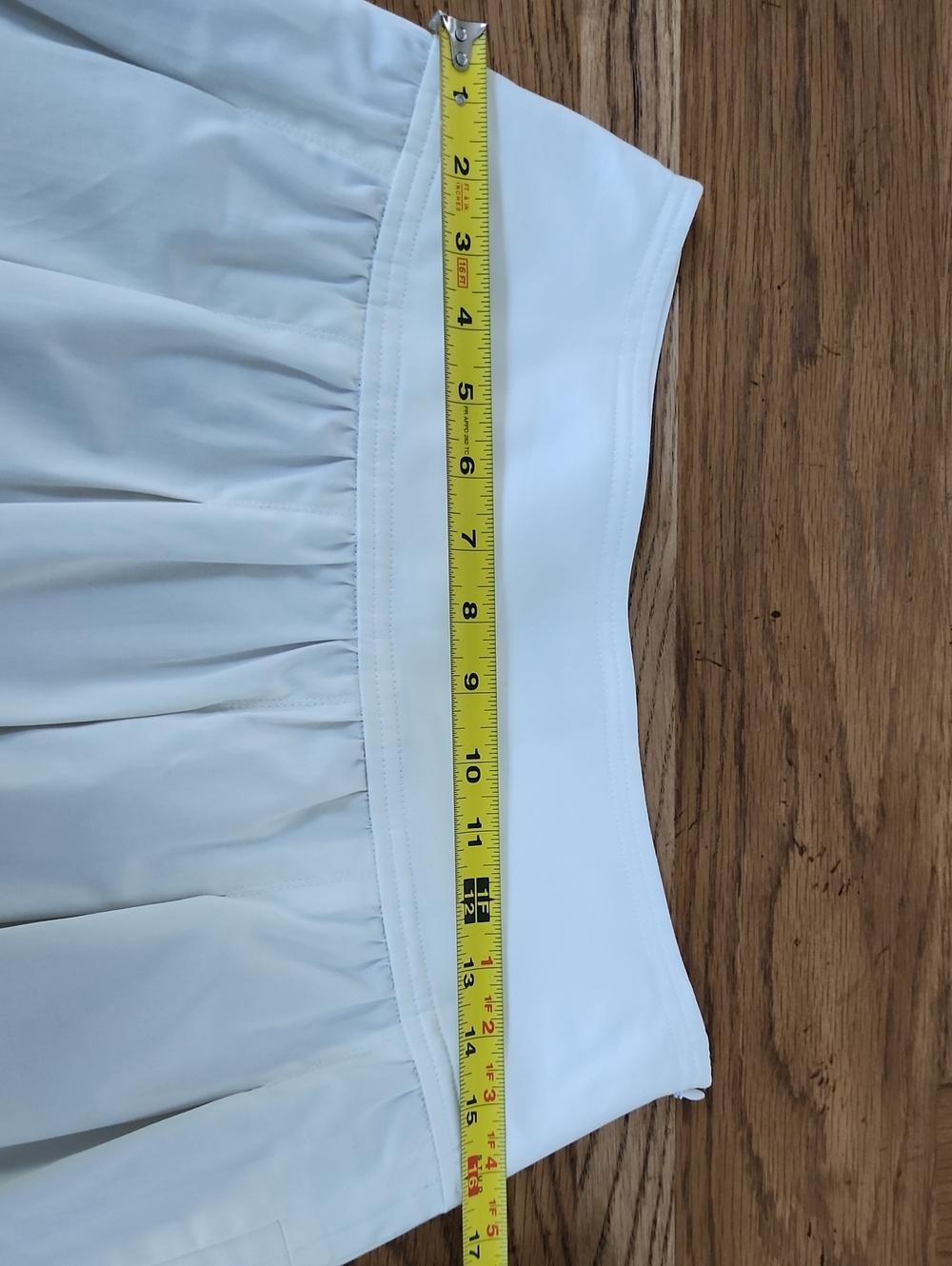 NEW BCBGMAXAZRIA pleated skirt - Picture 8 of 10